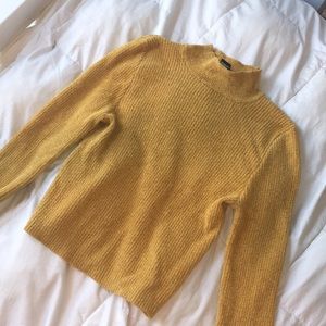 cropped yellow sweater. never worn before.